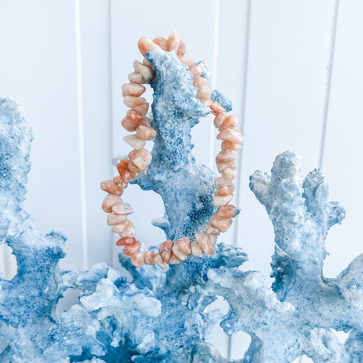 S1729 Sunstone crystal chip healing stretch elastic bracelet australia. sunstone bracelets jewellery australia. gemrox sydney 1