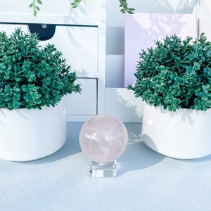 S1800 rose pink quartz crystal ball sphere 4cm diameter australia. rose quartz sphere australia. gemrox sydney 1