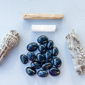 s1522 black tourmaline crystal tumbled stone 3cm australia. tumbled black tourmaline crystal australia. gemrox sydney 15