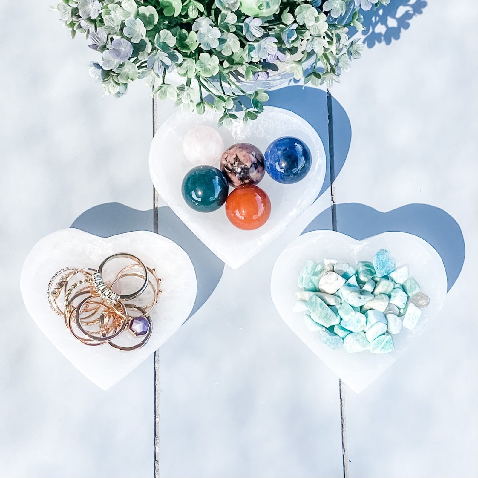 s1632 white selenite crystal heart shaped bowl australia. gemrox sydney 1