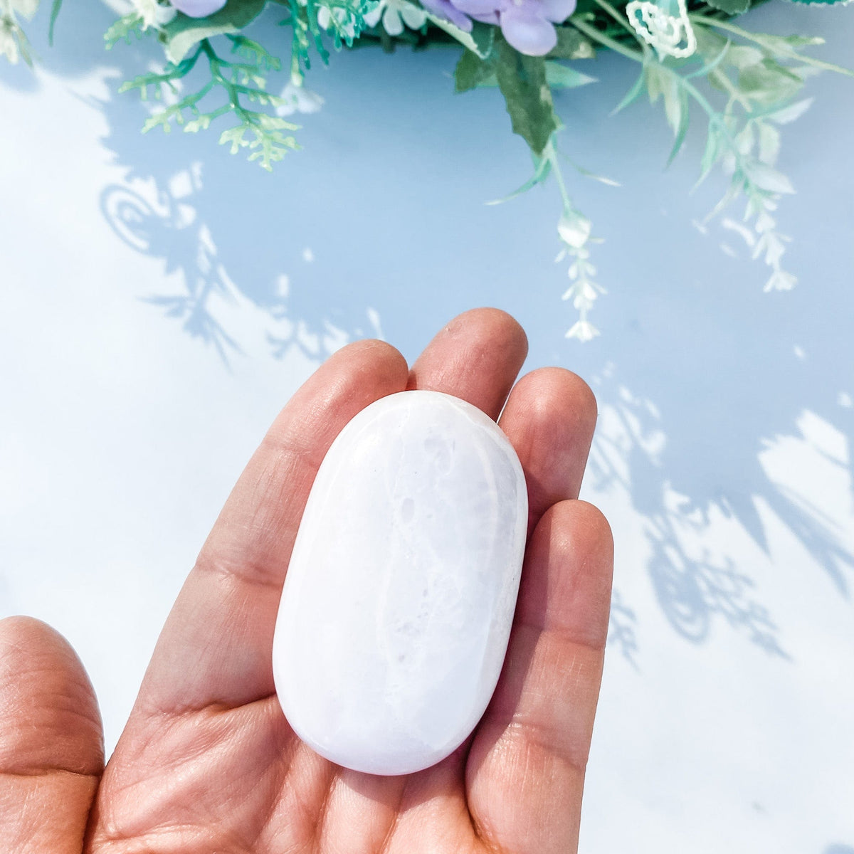 s1664 pink opal crystal palm stone palmstone worry stone meditation stone 5.5cm australia. buy pink opal palmstone australia.gemrox sydney 1