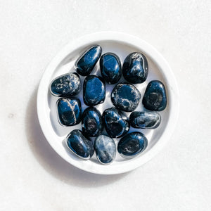 black onyx crystal tumbled stone australia