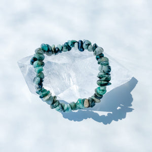 emerald gemstone crystal chip healing stretch bracelet australia gemrox