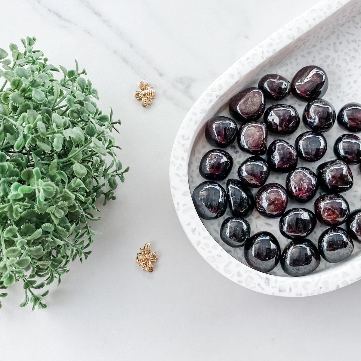 s1066 garnet crystal tumbled stone australia gemrox sydney crystals australia 1