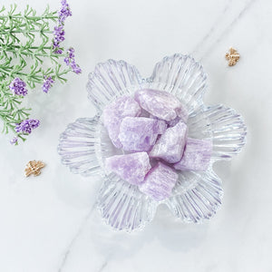 s1187 kunzite crystal raw rough stones 3cm australia.pink lilac kunzite crystal rough stones australia.Crystals australia gemrox sydney 1