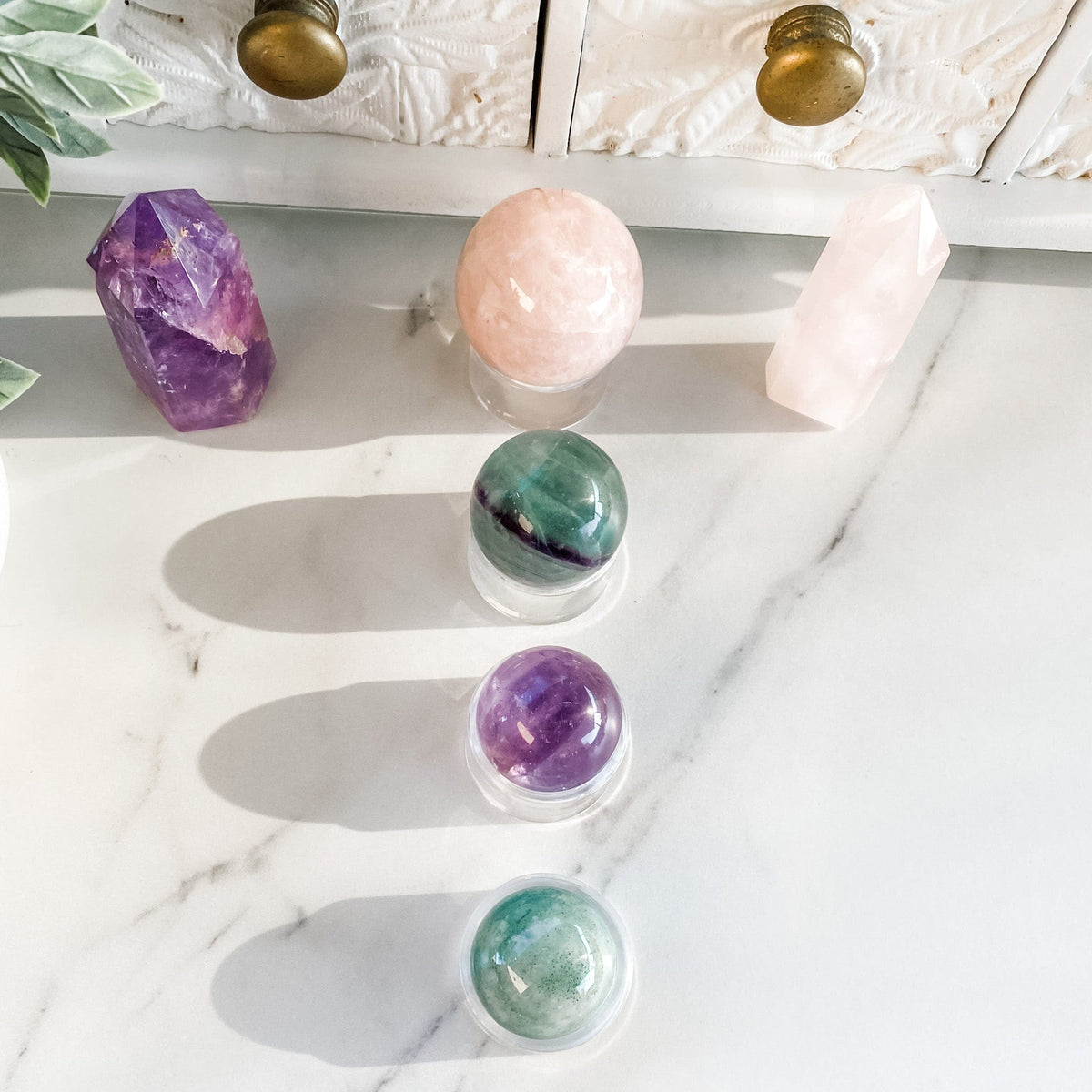 s1242 acrylic plastic crystal sphere stand holder australia.stand for crystal spheres australia.plastic holder stand for spheres australia.sphere stand holder australia.gemrox sydney 1