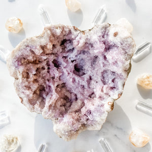 s1256 pink amethyst crystal cluster geode stone australia. amethyst pink geode australia.pink amethyst geode australia.crystals australia gemrox sydney 1