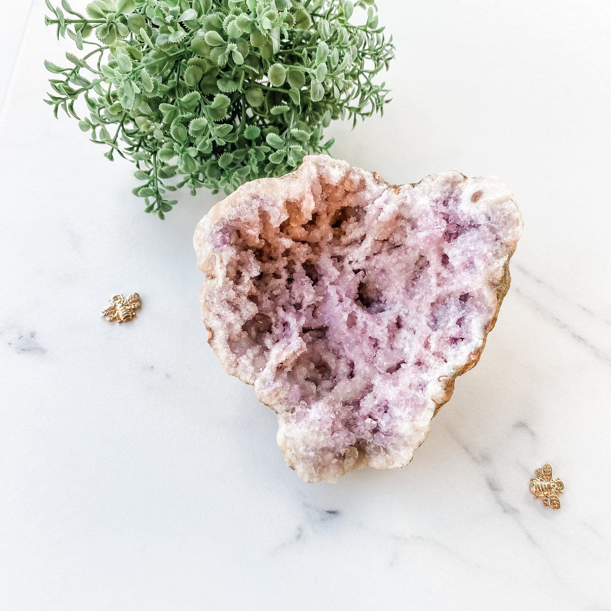 s1256 pink amethyst crystal cluster geode stone australia. amethyst pink geode australia.pink amethyst geode australia.crystals australia gemrox sydney 1