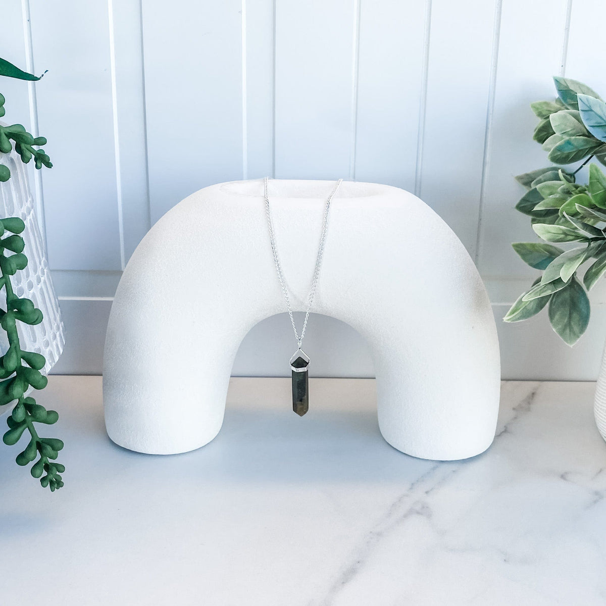 s1282 labradorite crystal point stone pendant necklace australia.labradorite 925 sterling silver point pendant jewellery austalia.gemrox sydney 1