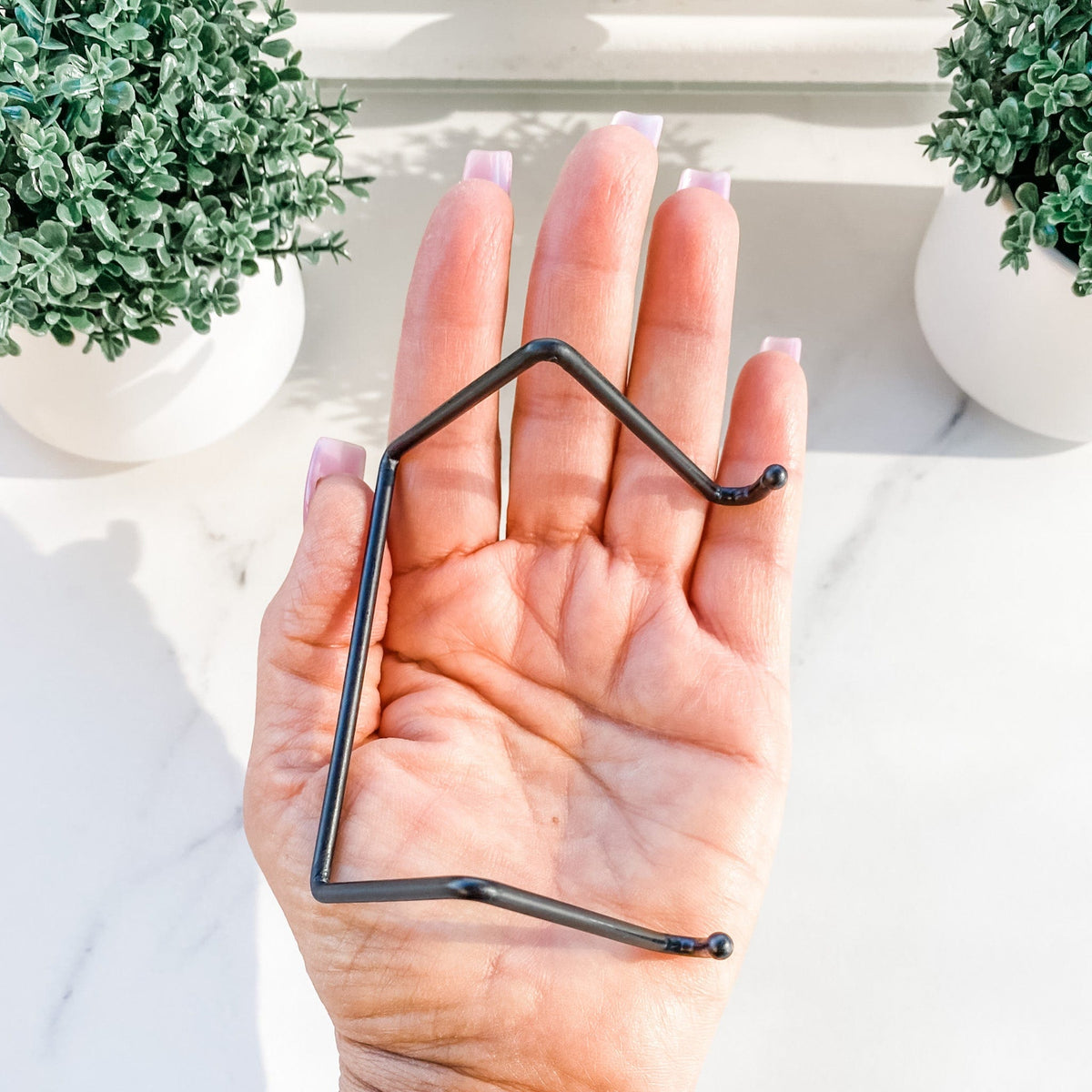 s1290 black iron metal crystal mineral specimen stand holder australia.crystal stand holder australia.Crystal and cluster stand australia.gemrox sydney 1