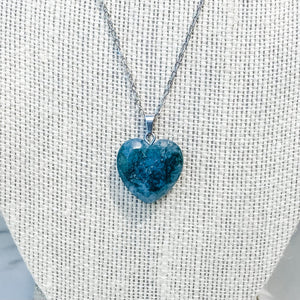 s1397 moss agate crystal heart shaped stone pendant necklace stainless steel silvere 42cm australia gemrox sydney 1