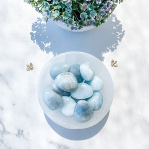 s1485 aquamarine crystal tumbled stone 3cm to 3.5cm australia. blue aquamarine tumbled stones australia.gemrox sydney 1