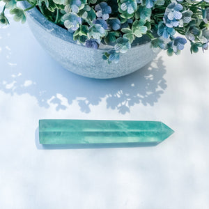 s1499 green fluorite crystal tower generator 8.5cm obelisk australia. fluorite tower australia.gemrox sydney 1