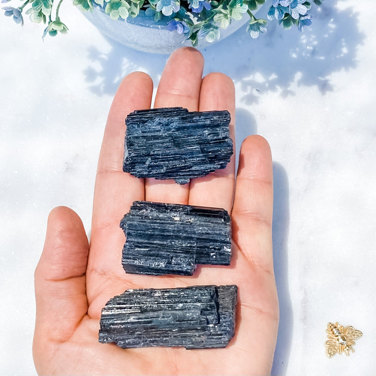 s1550 black tourmaline raw stone rough 4cm australia. raw black tourmaline stone 4cm australia.gemrox sydney 1