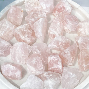 s1573 natural rose quartz crystal raw rough 5cm chunk stone australia. rose quartz raw stones australia. gemrox sydney 1