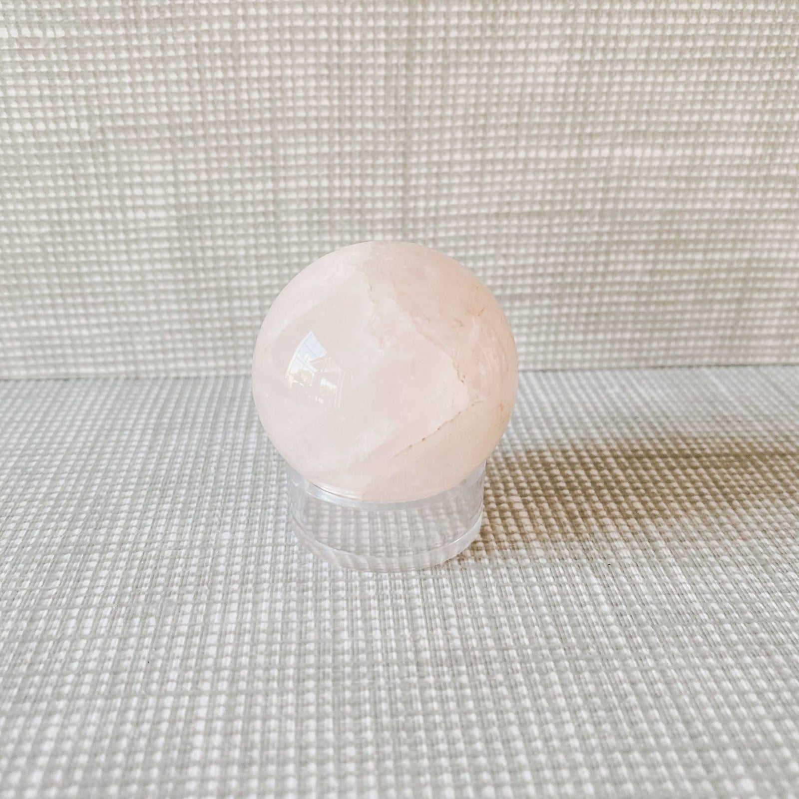 plastic crystal sphere ball egg display stand holder