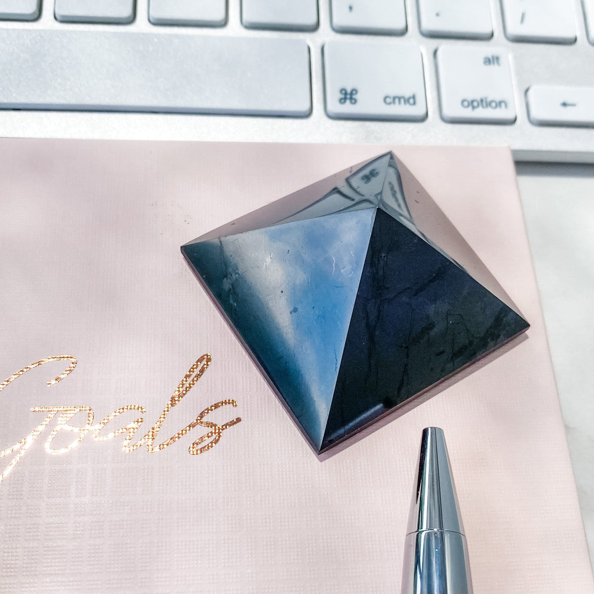 s991 shungite pyramid crystals australia emf protection gemrox 1