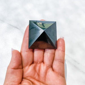 s991 shungite pyramid crystals australia emf protection gemrox 1