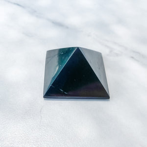 s991 shungite pyramid crystals australia emf protection gemrox 1