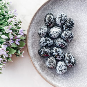 s995 snowflake obsidian crystal tumbled stone crystals australia gemrox sydney 1