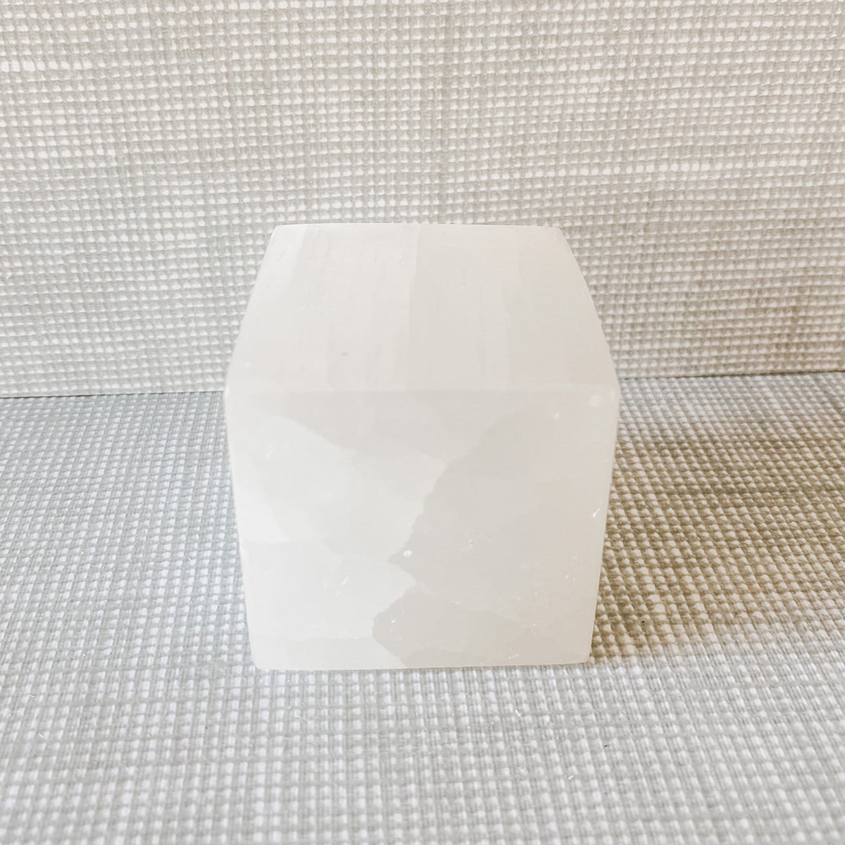 Selenite Crystal Cleansing/Charging Cube
