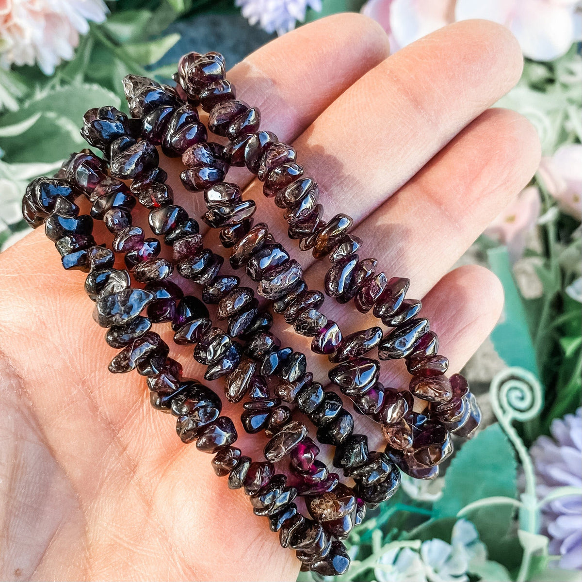 S1723 Garnet crystal chip stretch elastic healing chakra chip bracelet australia. garnet crystal jewellery australia. gemrox sydney 1