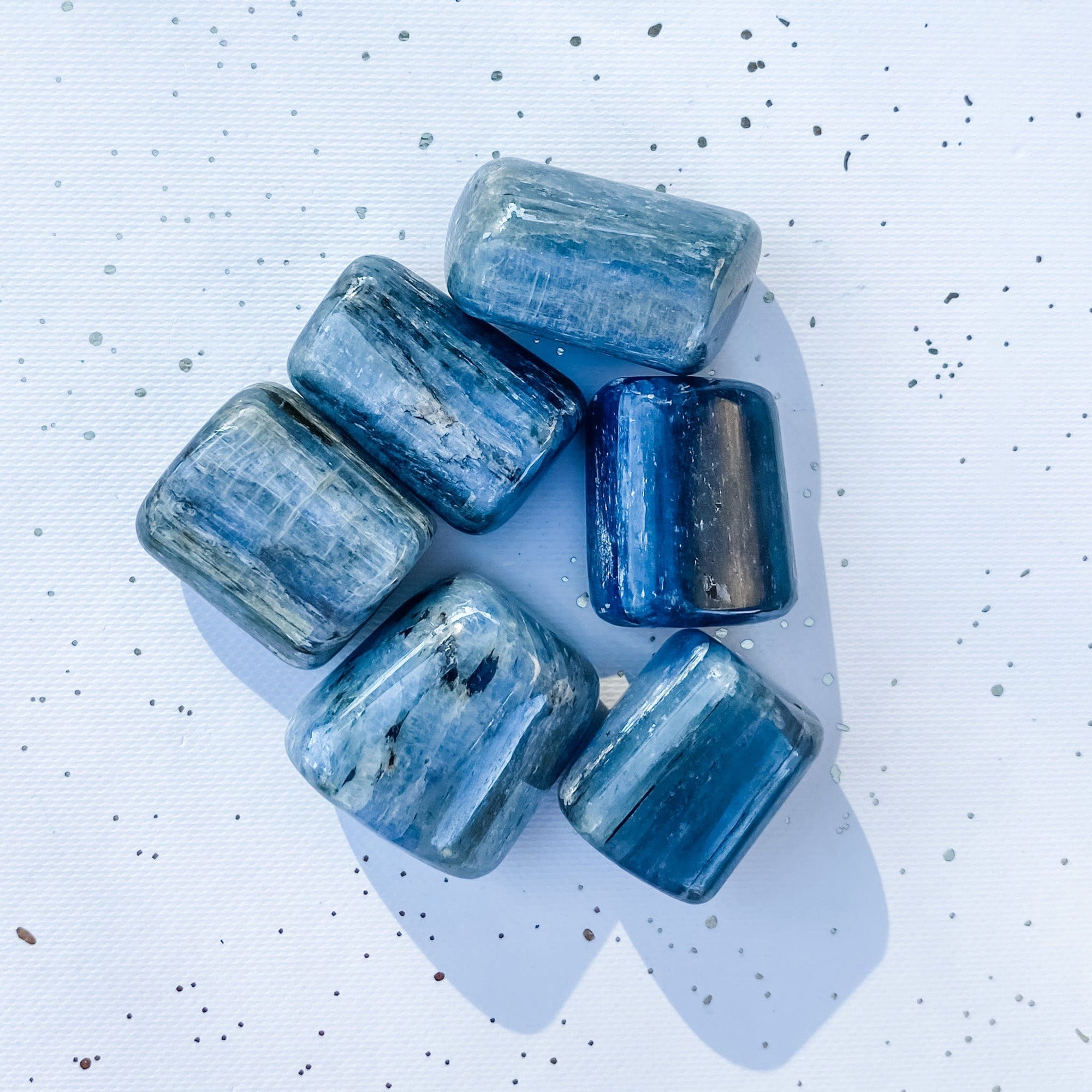 S1755 Blue Kyanite crystal tumbled tumble tumbles 3cm australia. buy kyanite crystals australia. gemrox sydney 1