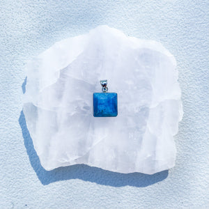 S1768 Blue apatite crystal square shaped bevel cut stone pendant necklace australia. blue apatite jewellery australia. gemrox sydney 1