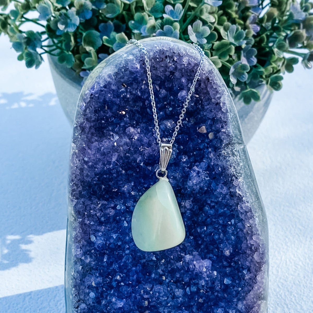 ONEarth - Green Jade Stone Pendant with Chain