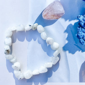 S1778 Rainbow moonstone crystal mini tumble beaded stone stretch bracelet australia. moonstone crystal jewellery australia. gemrox sydney 1