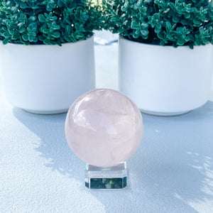 S1800 rose pink quartz crystal ball sphere 4cm diameter australia. rose quartz sphere australia. gemrox sydney 1