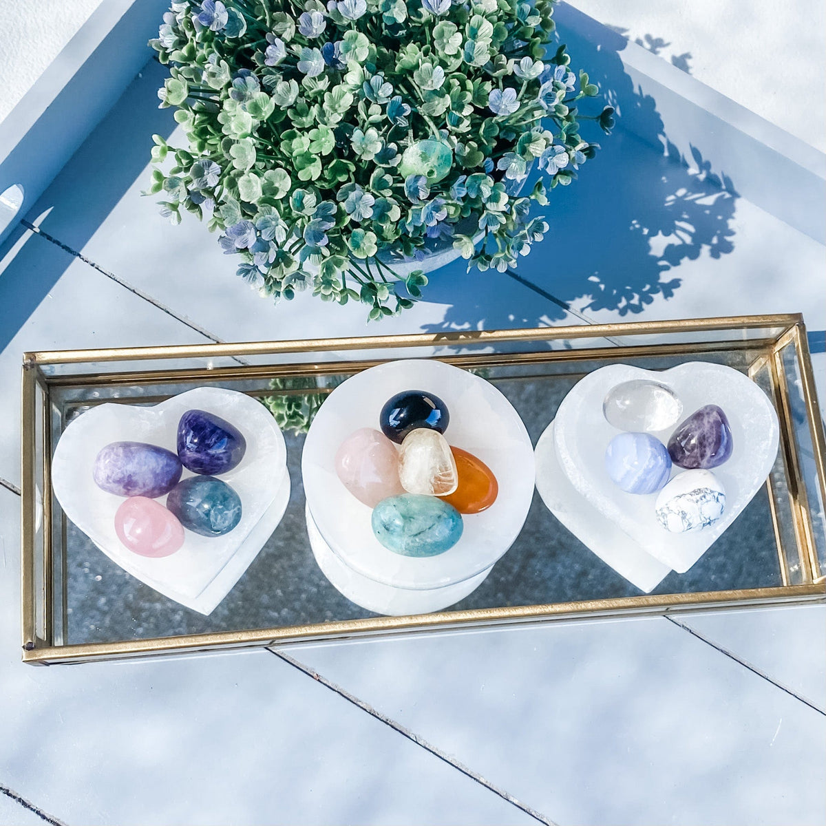 s1632 white selenite crystal heart shaped bowl australia. gemrox sydney 1