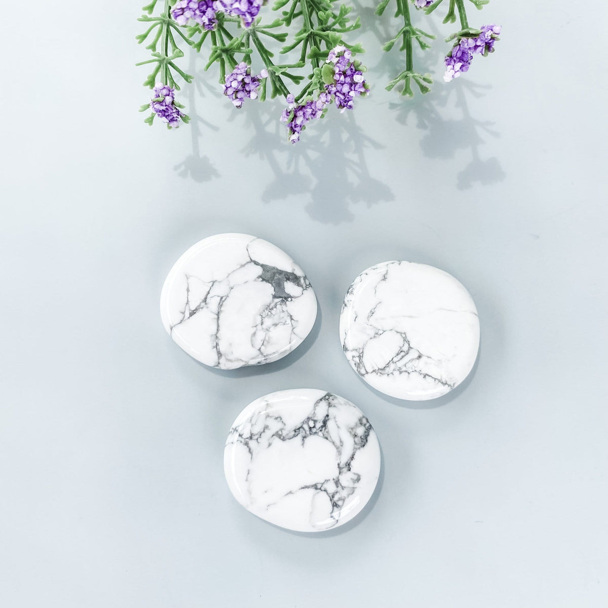 white howlite crystal palmstone meditation stone gemrox australia