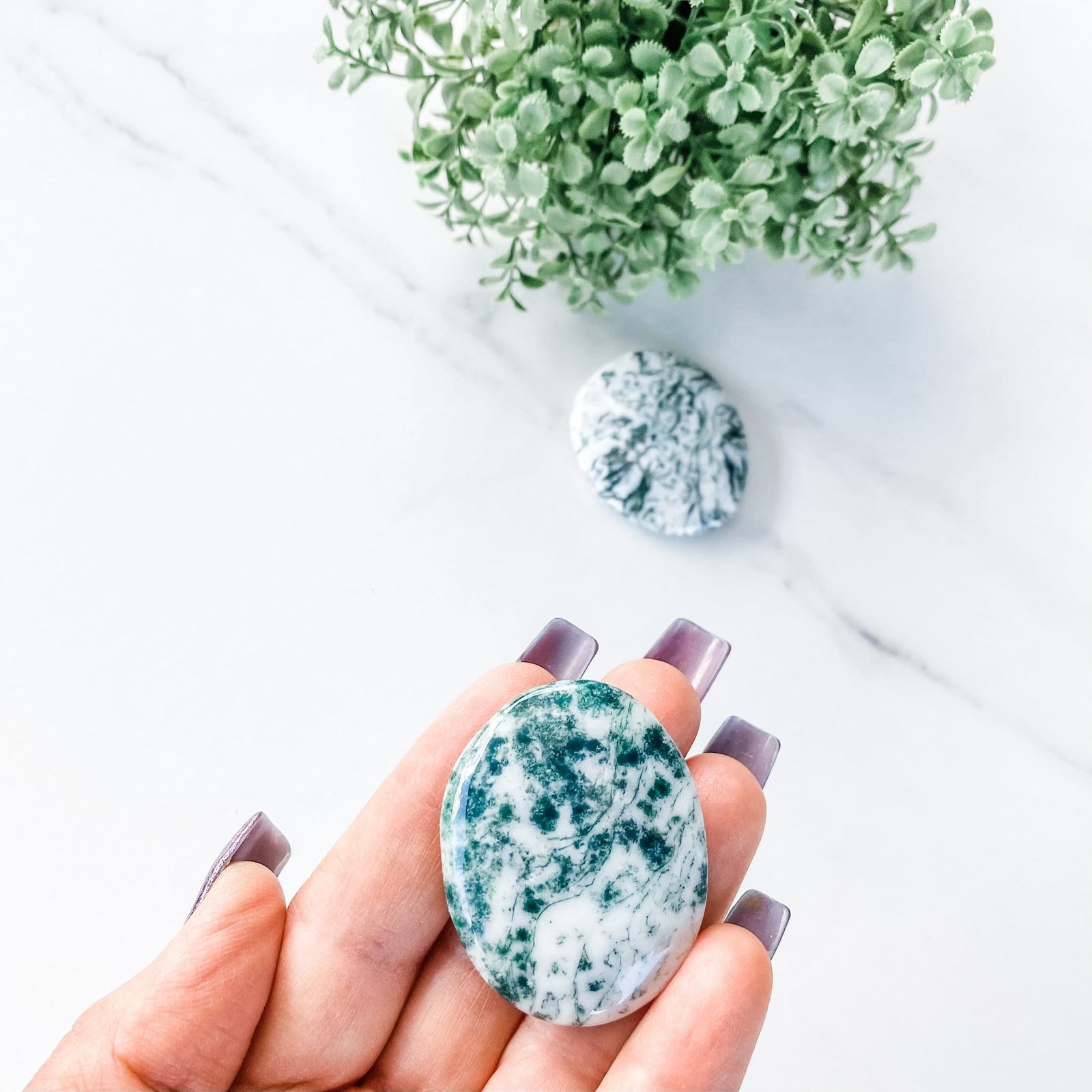 Moss agate crystal palmstone 4cm gemrox australia