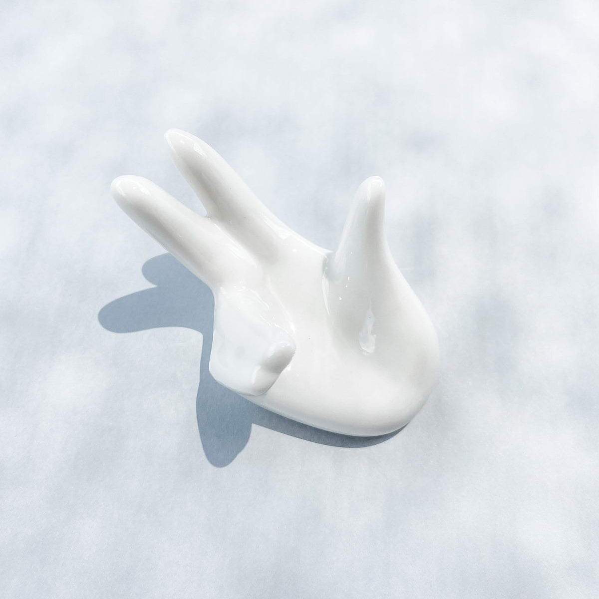 S945 White ceramic hand shaped crystal sphere stand holder gemrox australia