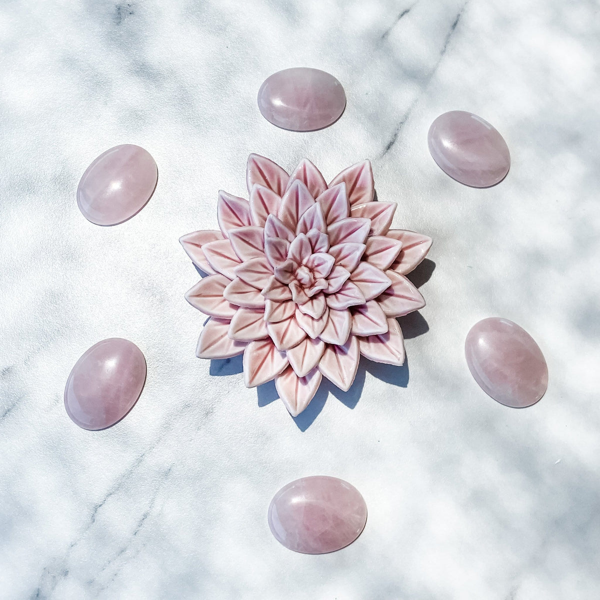 s1004 rose quartz flat palmstone palm stone worry stone meditation stone crystals australia gemrox 1