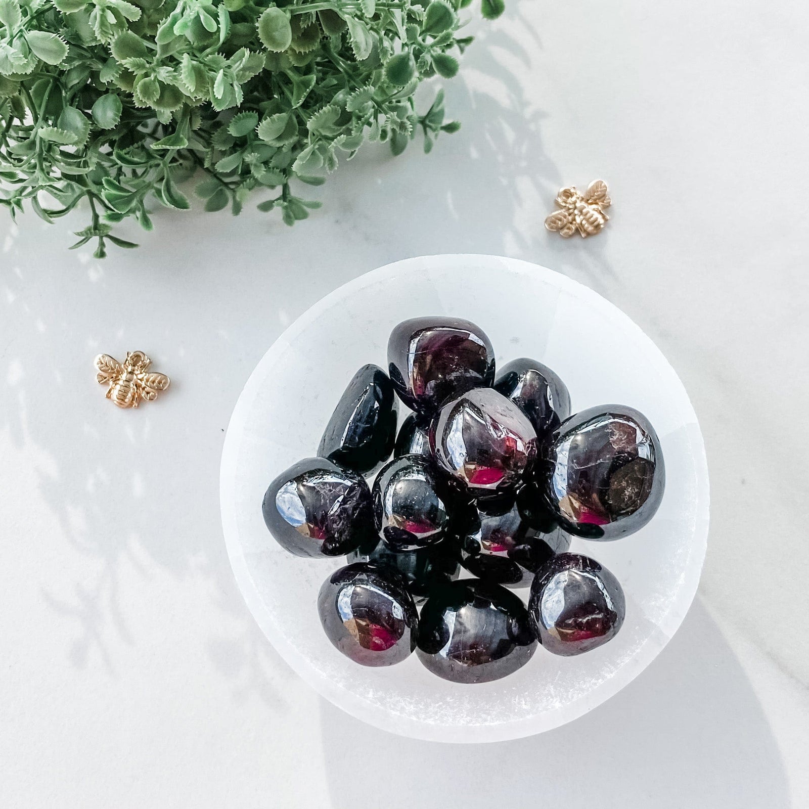 s1066 garnet crystal tumbled stone australia gemrox sydney crystals australia 1