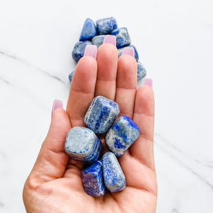s1159 lapis lazuli crystal tumbled stones australia 2.5cm to 3cm. Natural lapis lazuli small tumbled stones australia.Crystals australia gemrox sydney 1