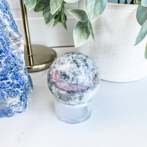 s1242 acrylic plastic crystal sphere stand holder australia.stand for crystal spheres australia.plastic holder stand for spheres australia.sphere stand holder australia.gemrox sydney 1