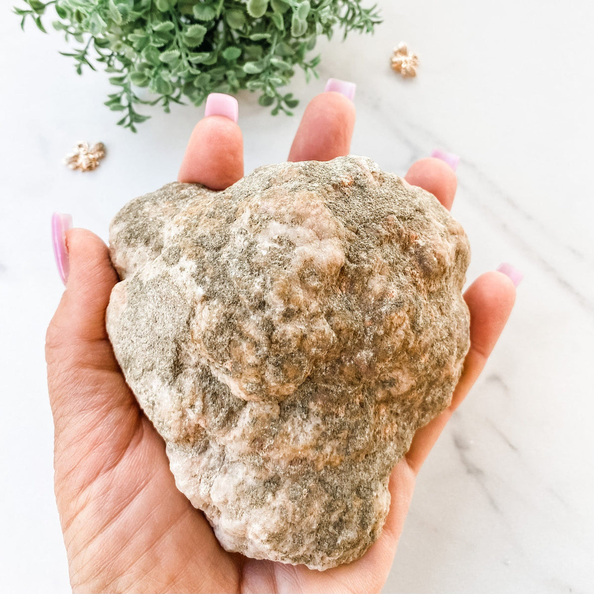 s1256 pink amethyst crystal cluster geode stone australia. amethyst pink geode australia.pink amethyst geode australia.crystals australia gemrox sydney 1