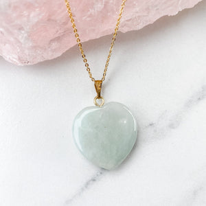 s1381 green aventurine crystal heart shaped stone gold metal necklace pendant jewellery jewelery austalia gemrox sydney 1