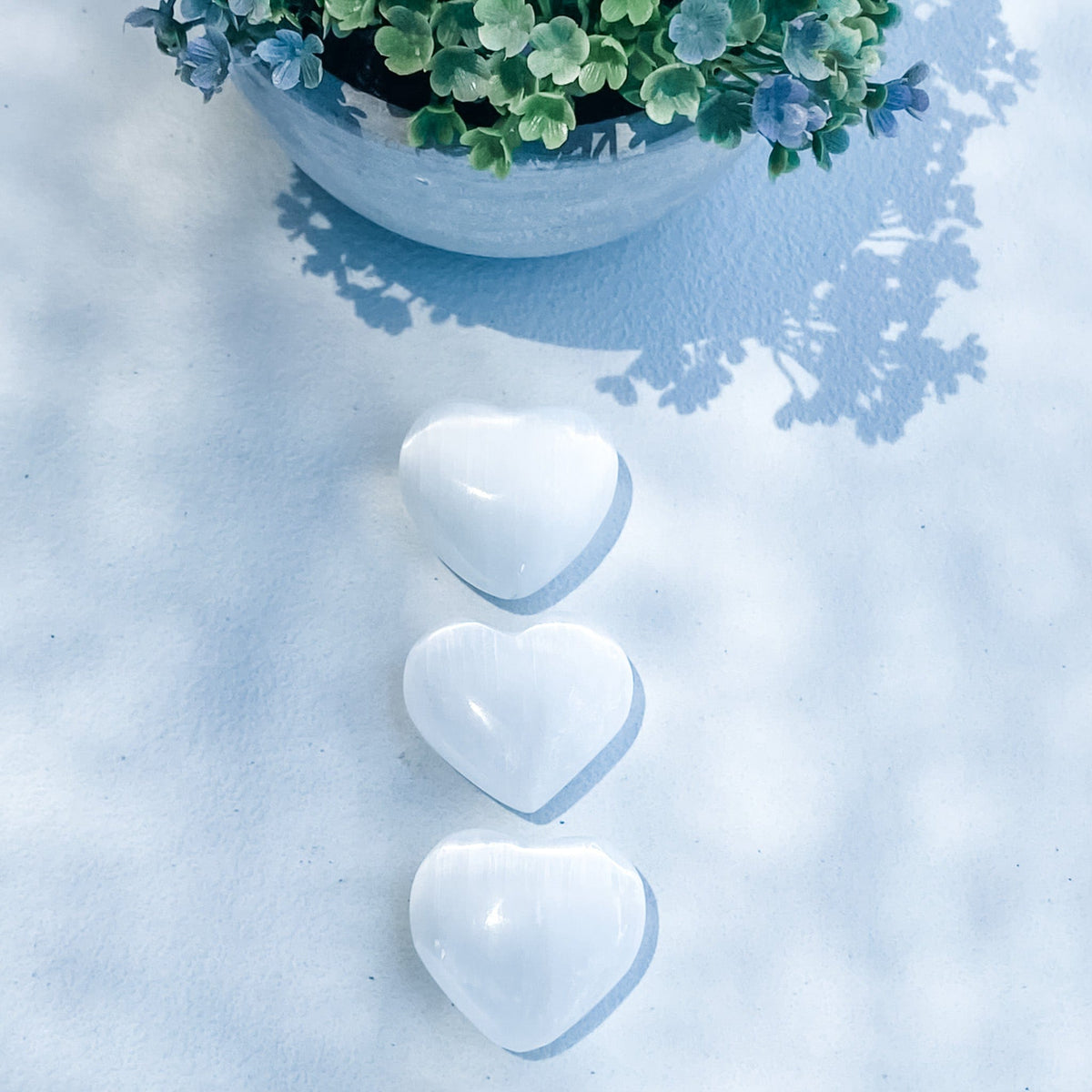 s1520 white selenite crystal puffy heart 3.5cm austalia. buy selenite heart australia.crystal shops sydney,gemrox 1