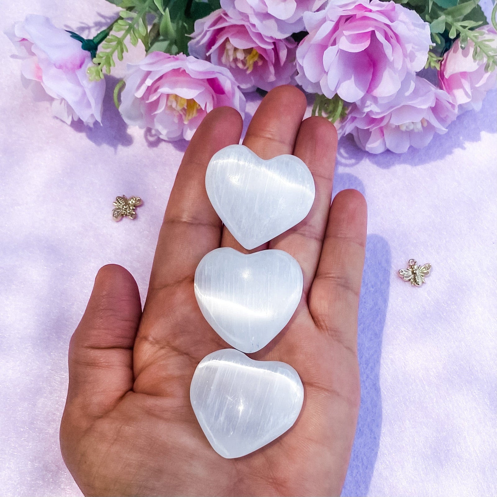 s1520 white selenite crystal puffy heart 3.5cm austalia. buy selenite heart australia.crystal shops sydney,gemrox 1