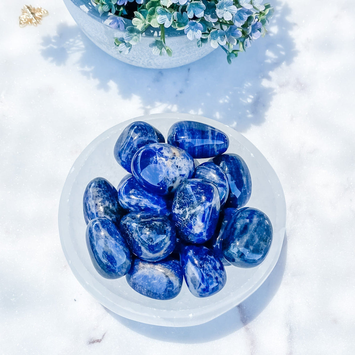 s1521 sodalite crystal tumbled stone a grade brazil 2.5cm australia. sodalite tumbled stone australia. gemrox sydney 1