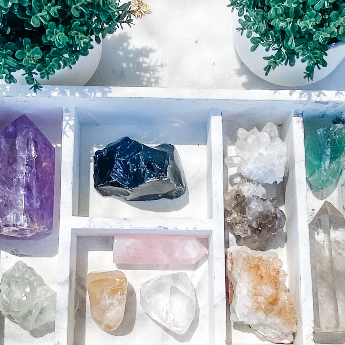 s1599 black obsidian crystal raw rough stone australia. black obsidian stone of protection australia. gemrox sydney 1