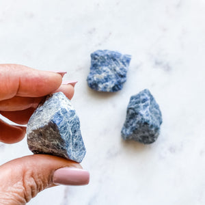 sodalite crystal raw rough chunk stone healing meditation chakra australia