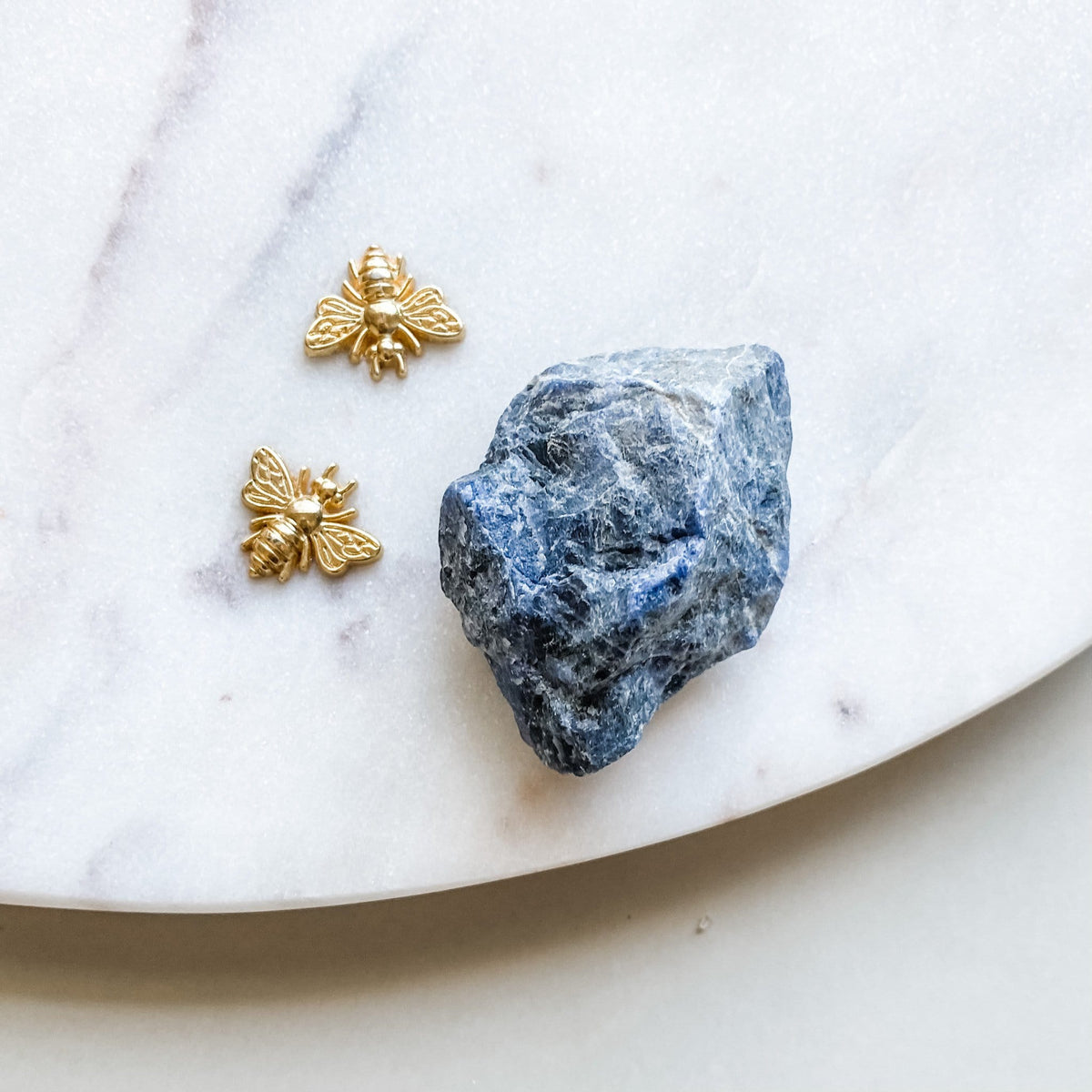 sodalite crystal raw rough chunk stone healing meditation chakra australia