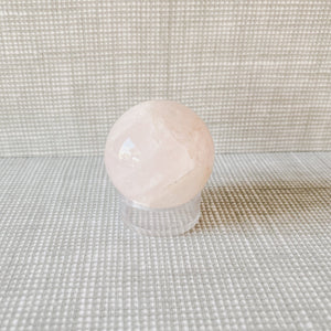 plastic crystal sphere ball egg display stand holder 