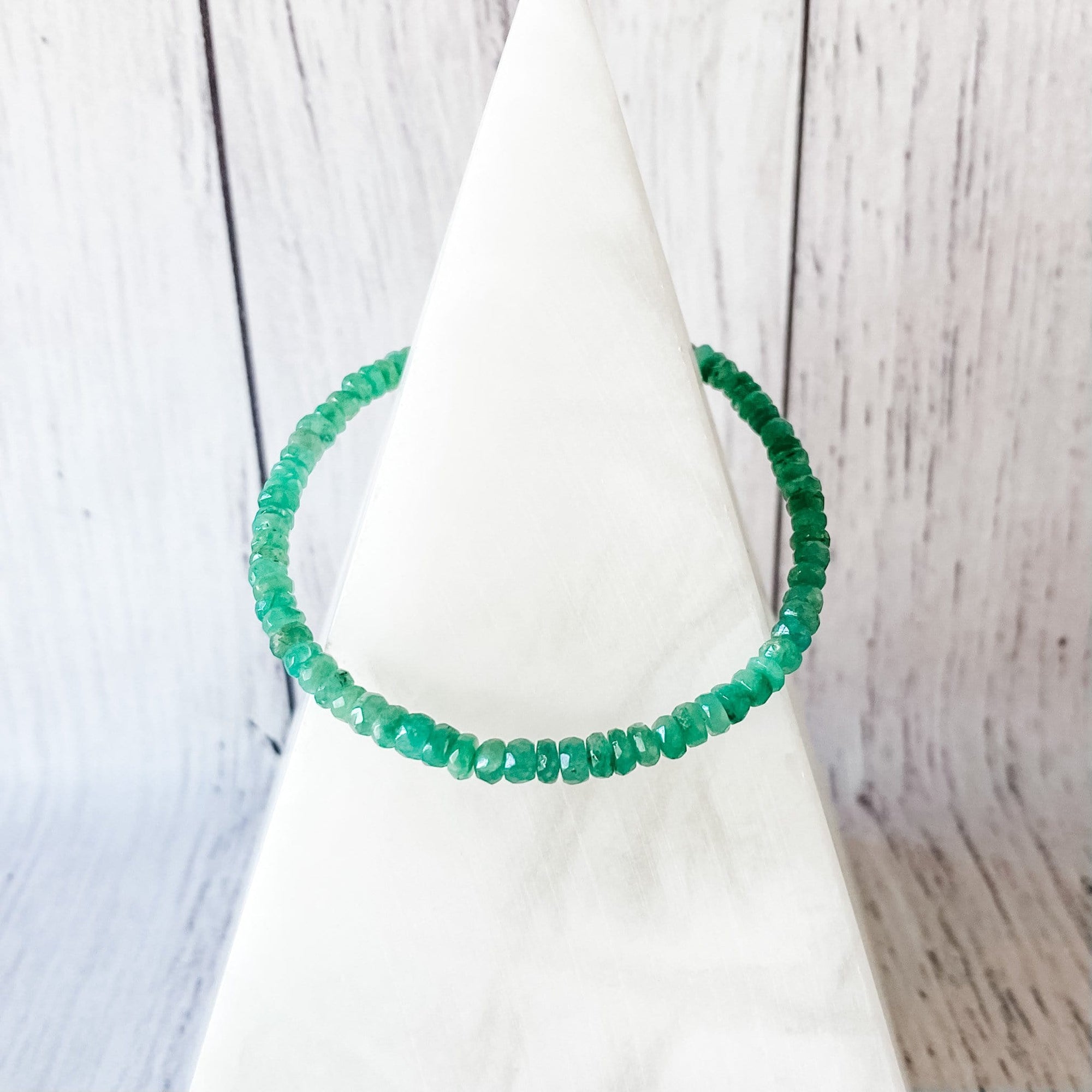 emerald gemstone beaded silver bracelet
