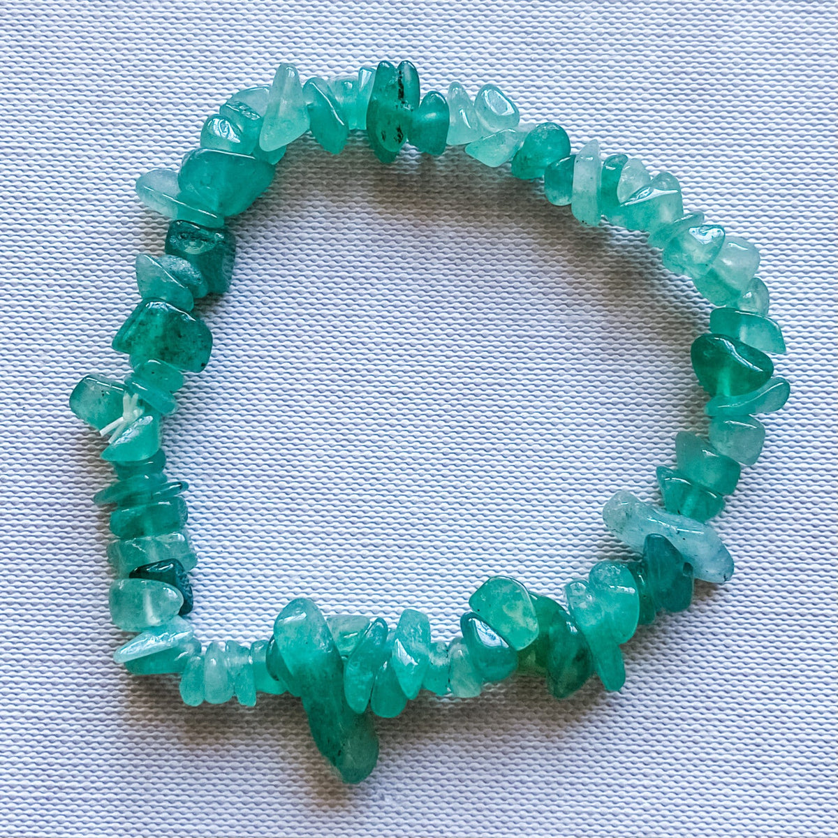 green aventurine crystal chip healing elastic stretch bracelet